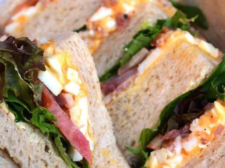 egg-bacon-mayo-sandwiches-chefscene-catering